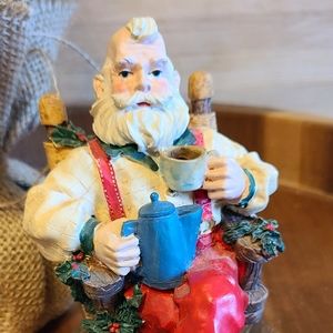 House of Lloyd Christmas Around the World "Santa Coffee Break" incense burner